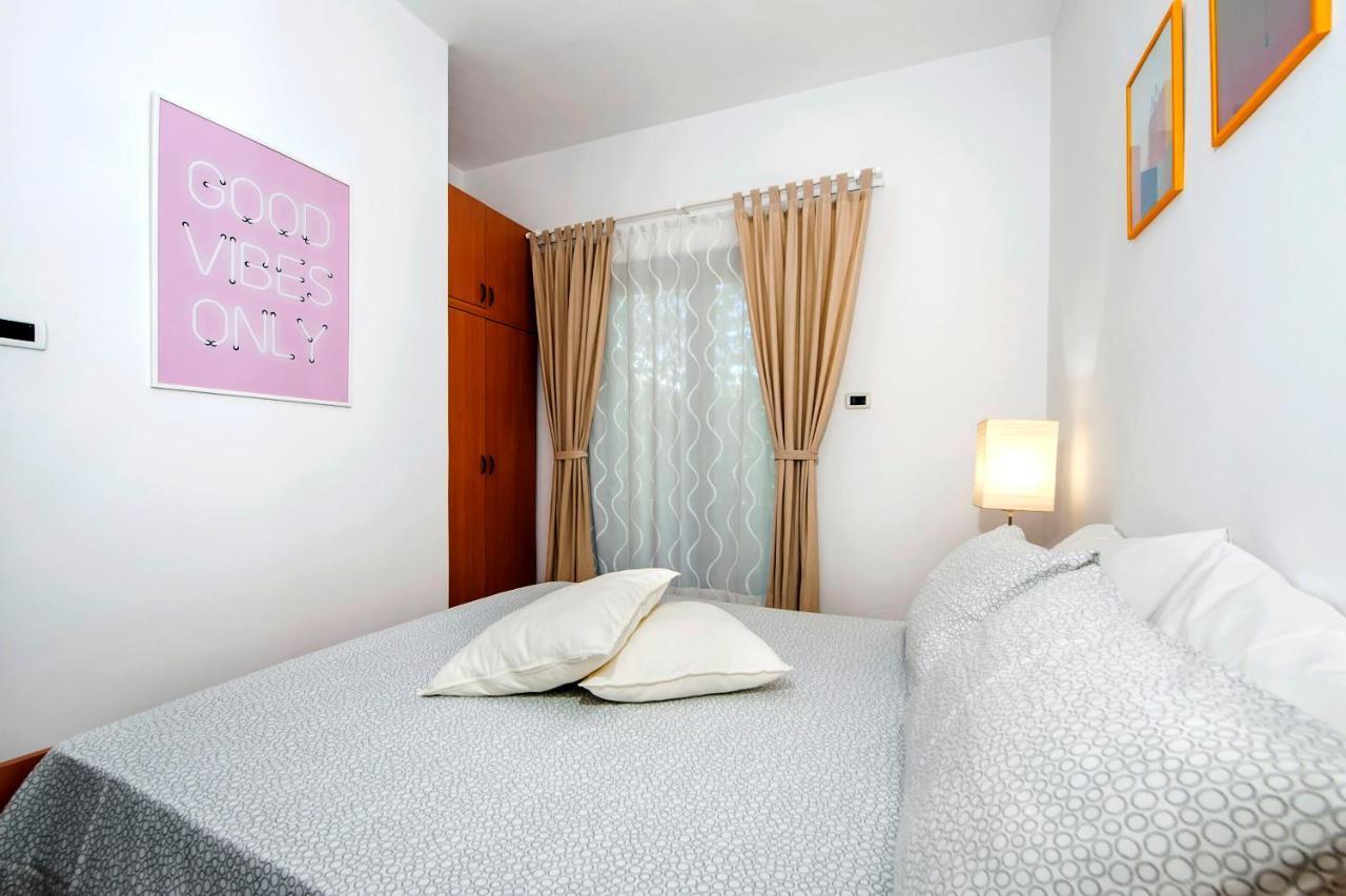 Apartments Milan Rovinj Extérieur photo