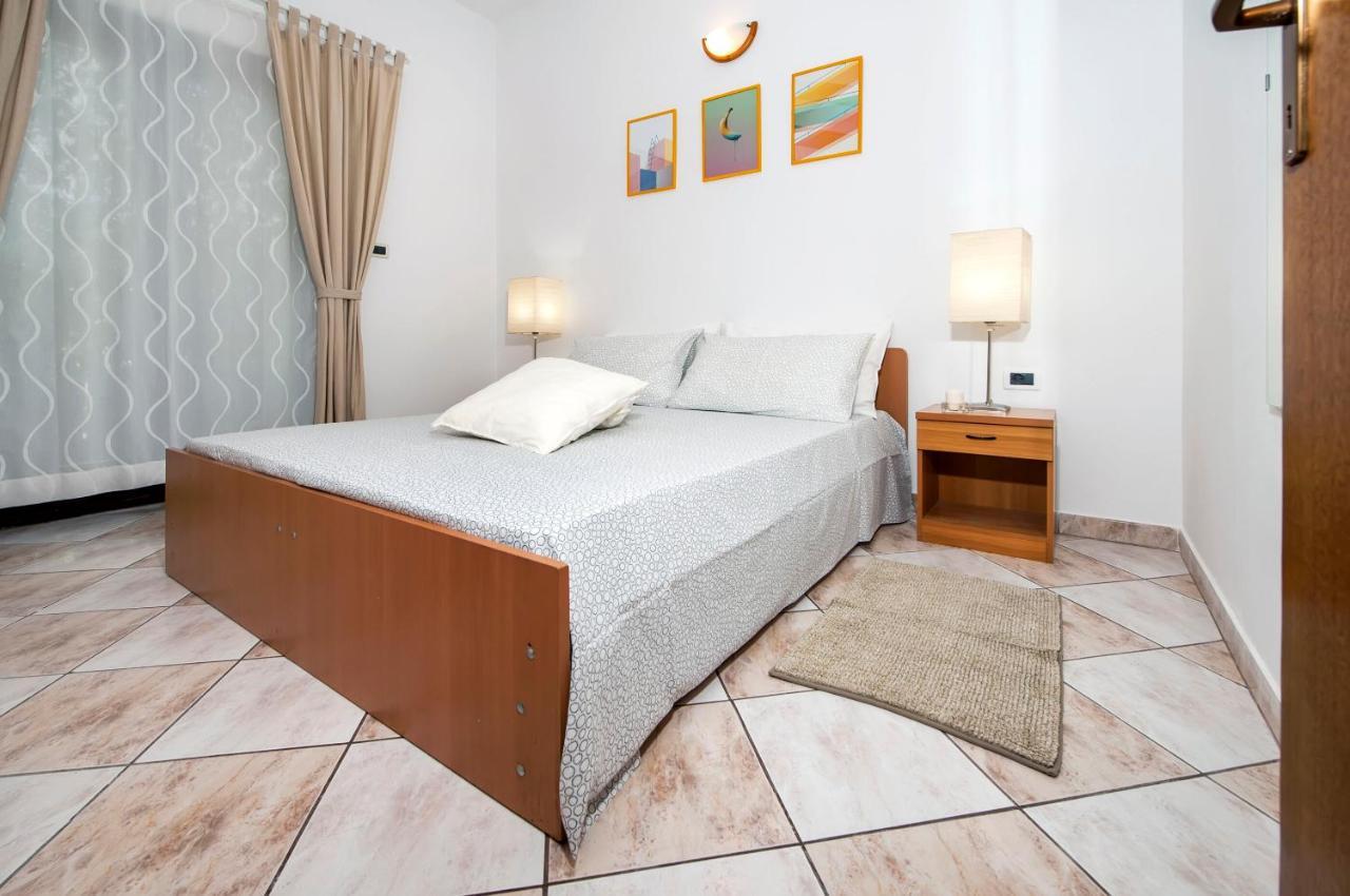 Apartments Milan Rovinj Extérieur photo