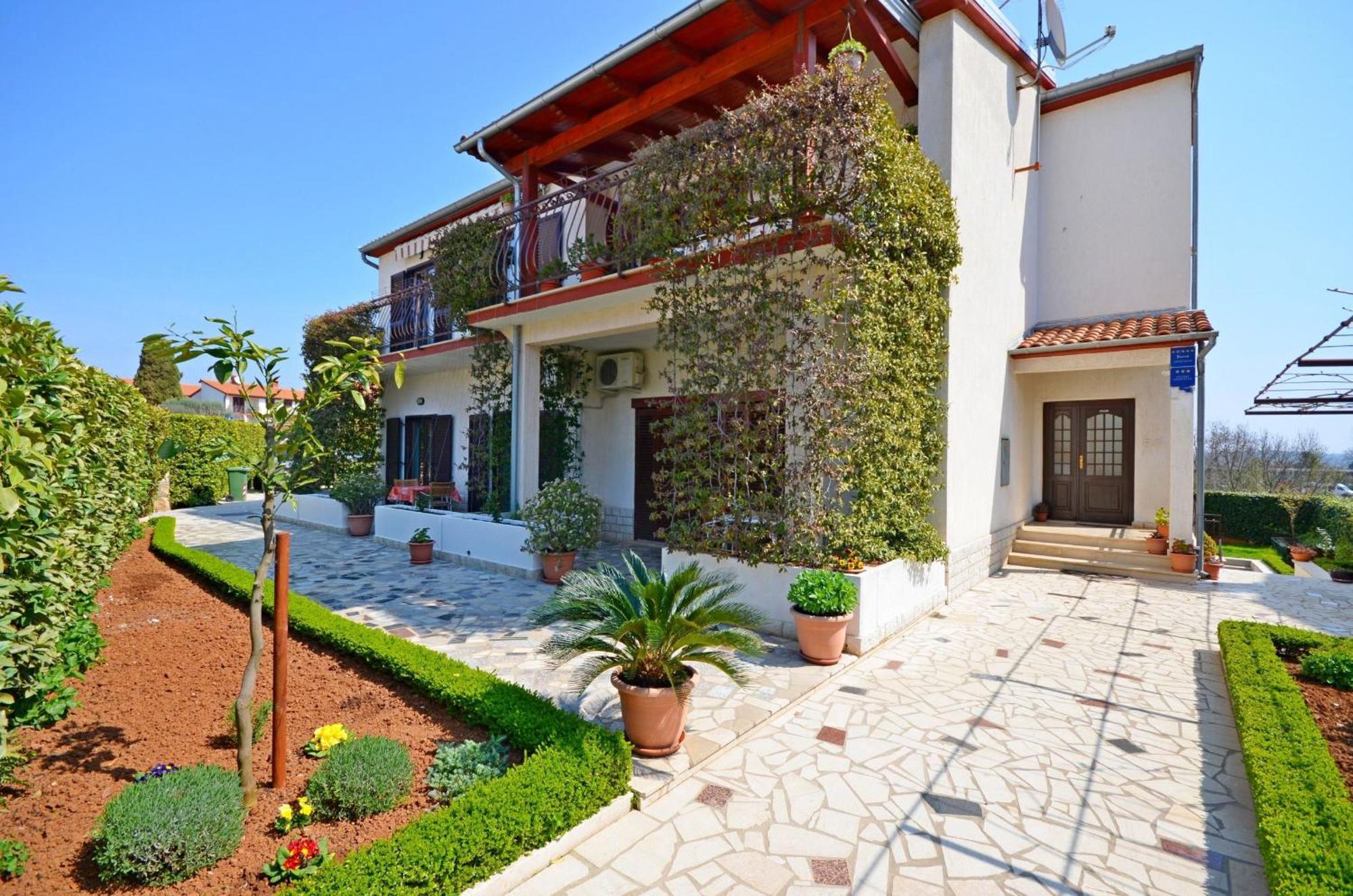 Apartments Milan Rovinj Extérieur photo