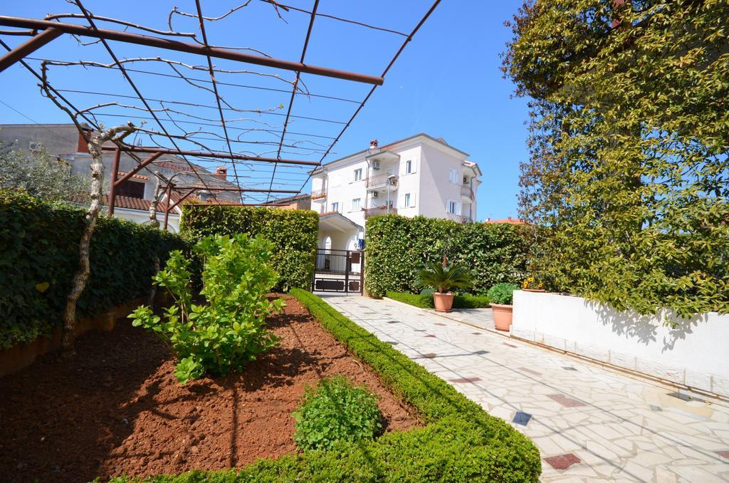 Apartments Milan Rovinj Extérieur photo